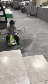 搞笑GIF:骚年,这是你想要的小姐姐吗? GIF动图 第25张-福利吧