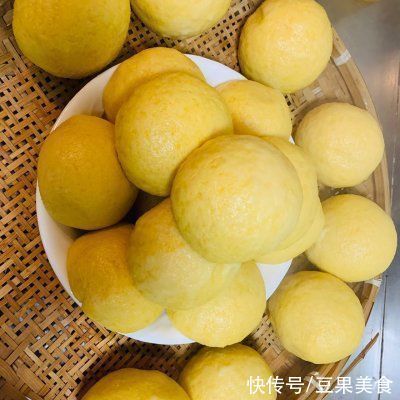 醒发|明天要上班,今天吃大餐手工玉米面馒头