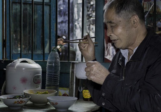 長壽|長壽的人，晚飯從沒有3類食物，危害健康沒商量，多數人卻離不了