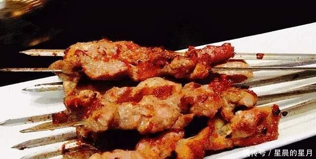 新疆人|新疆美食|看了羊肉的100种吃法,我的眼泪从嘴角流了出来