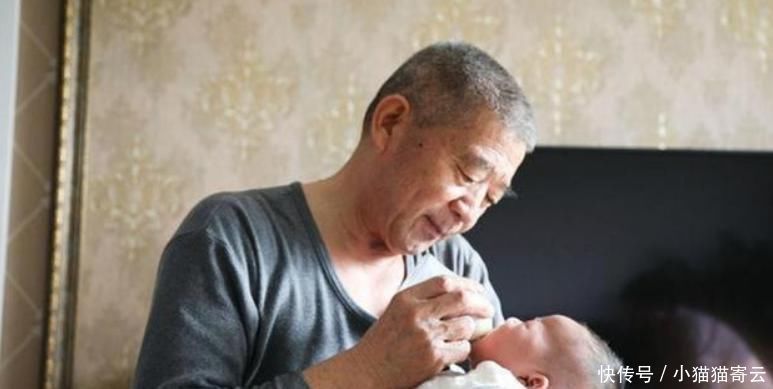 身体素质|67岁产女的老人如今怎么样了？孩子13斤，一家人非常幸福
