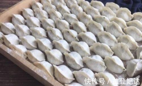 妈妈|年夜饭桌上必不可少的五道菜，都是妈妈的拿手好菜，你家乡有吗？