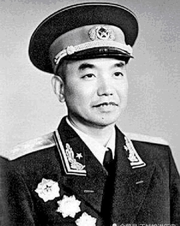 军衔|1948年5月，华北军区成立，三个副司令员都是谁？后来是什么军衔