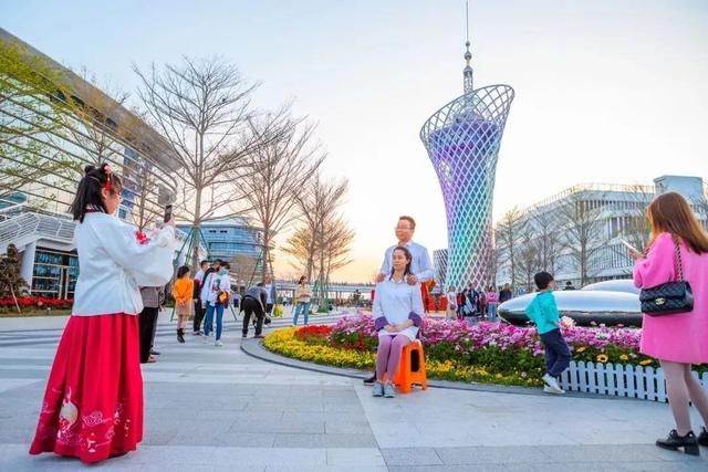 低薪|东莞“小蛮腰”刷屏朋友圈！牛年这些景点很“红”