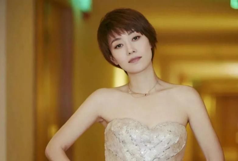  题材|同是敏感题材：唐一菲退赛拒演＂艾莉＂，马伊琍却翻身成＂视后＂