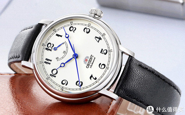 去年买了个表 篇一：CASIO 卡西欧时尚休闲男表 计算器学生手表 CA-53W-1Z——我的第一块表