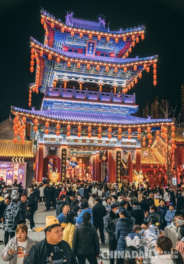 过年啦!去兰州老街看灯会吧