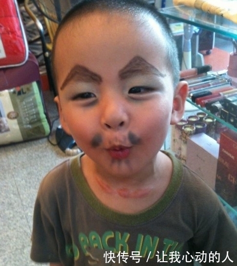 中小学生VS大学生“假期妆”,幼儿园:都靠边站看我的