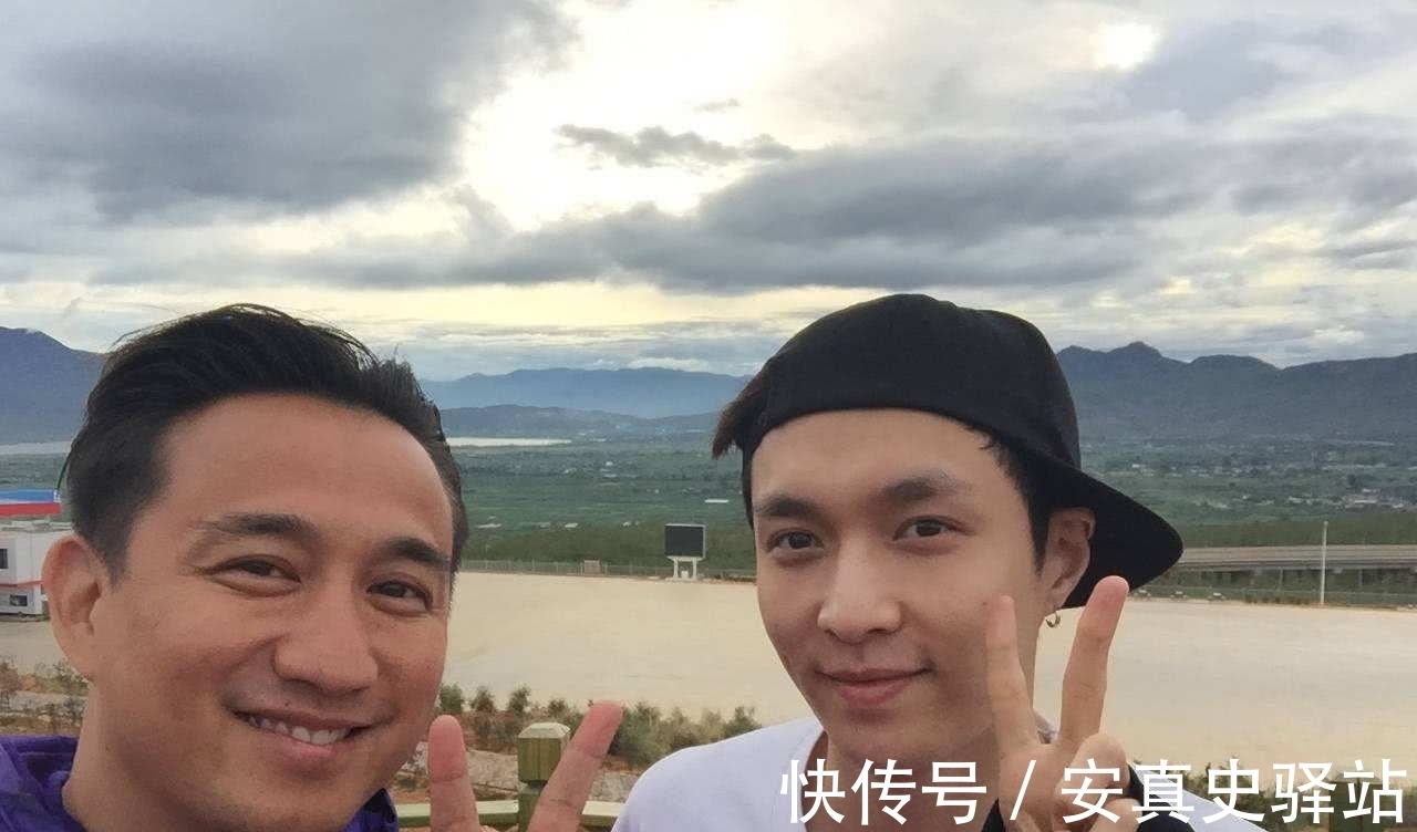 张艺兴|《向往的生活》中，张艺兴的一个举动让他上了热搜，你怎么看？