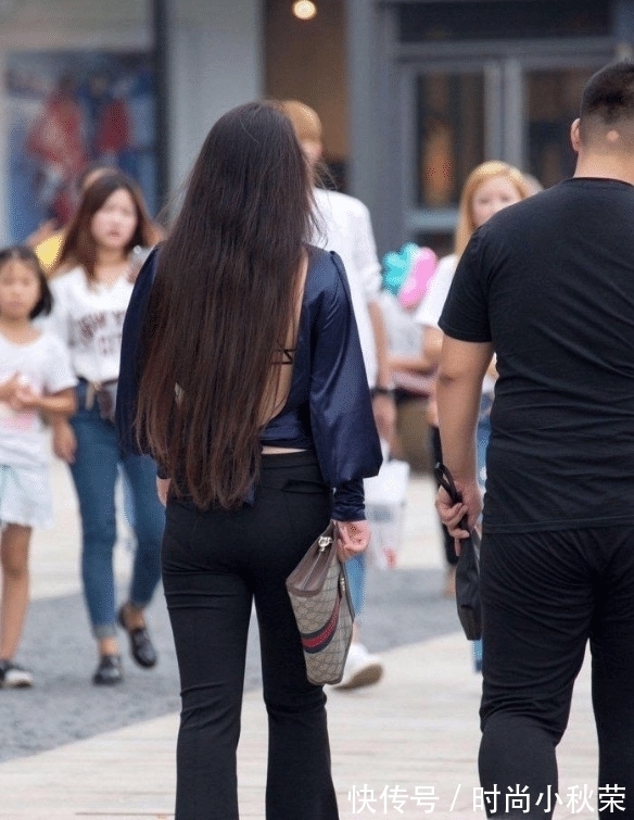 穿搭 微胖贵妇穿搭“不简单”,上衣都快撑裂了,走路还这么有自信!