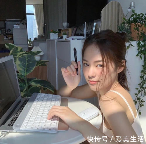实力派|拜托，精华别用377了，这几款才是公认的美白祛痘印实力派