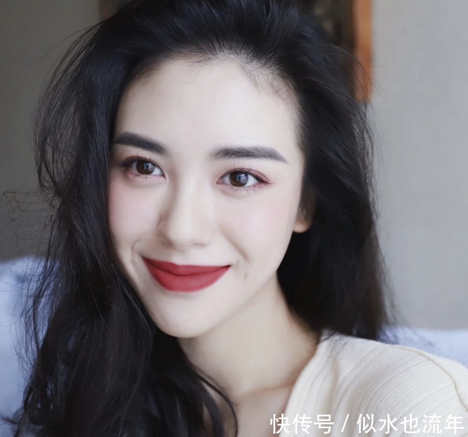 黄皮|上班族涂什么颜色的口红？这些口红，让你拥有贵族女王的即视感