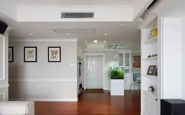 鞋柜|表哥的婚房,进门就给鞋柜吓到了,餐厅时尚,厨房效果让人赞叹