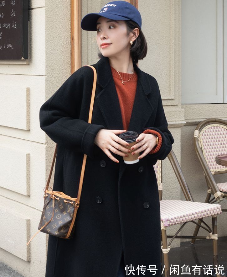 颜色|中年女人穿红毛衣是扮嫩?学38岁阿姨这样穿,选对颜色是关键