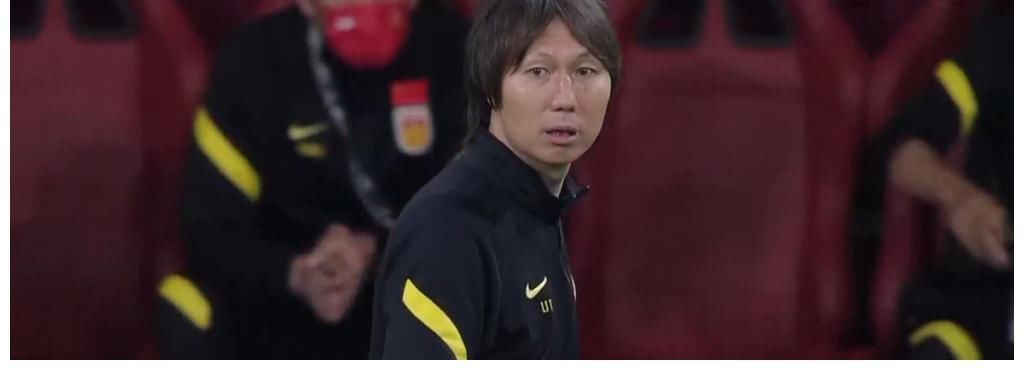 李铁|国足防线懵了:3分钟连丢2球 李铁着急喊话,翻盘恐已无望