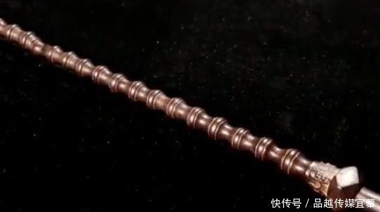 硬鞭$马未都:我有一件明代“竹节鞭”,体量大分量足,我这岁数抡不动