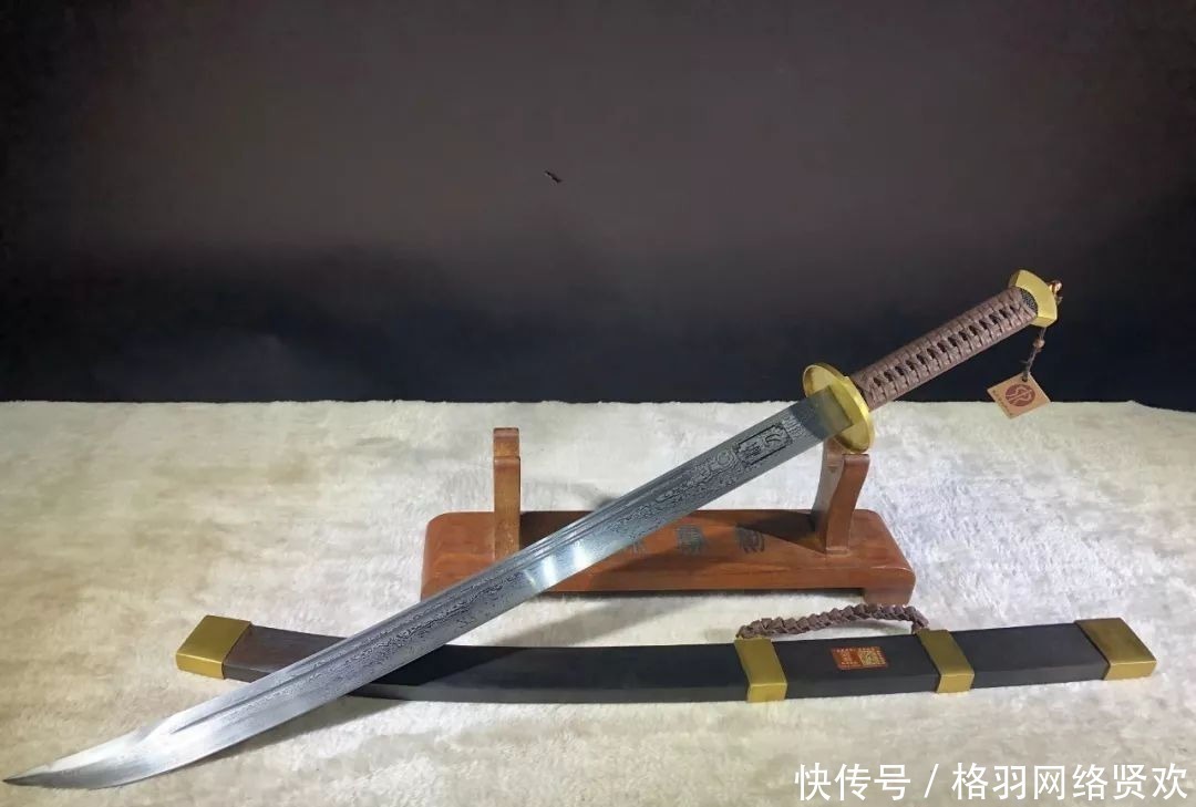 正三品&二品大员不能配备雁翎刀,正三品只能扛棍子出行?清代森严的舆服