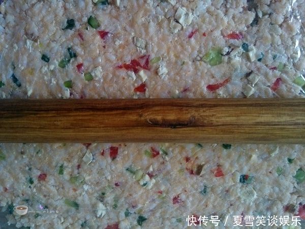 零食|一碗剩米饭,巧做一堆米饼,香爆了,好吃到哭,还可以当作零食