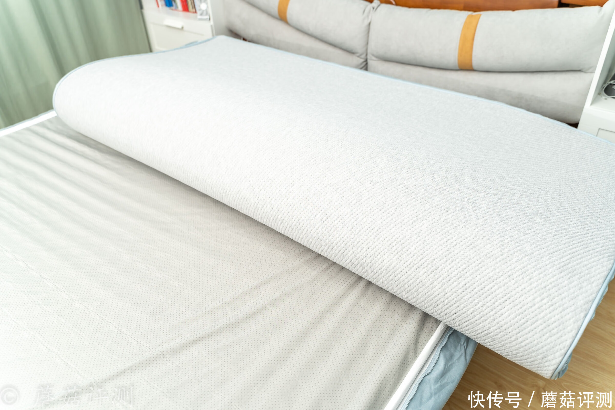 床垫|软硬兼具，好睡舒适、网易云舒零压感软硬两用弹簧床垫 体验评测