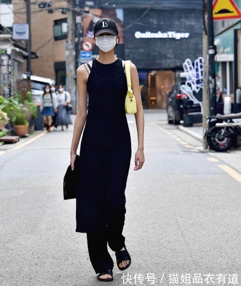 西装裤|被韩国路人街拍惊艳到了,没有礼服和高跟鞋,基础款也能玩转时髦