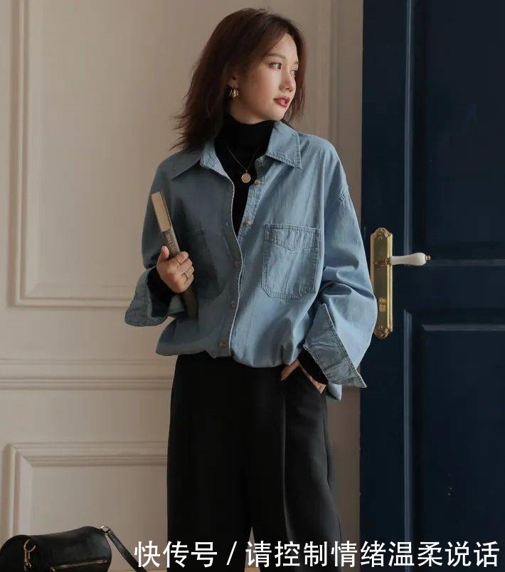 2021年第一套绝美气质穿搭:丝绒裙+毛衣!!!