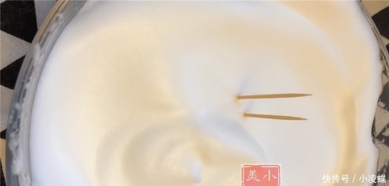 美食达人|早餐试一试用电饭锅做蛋糕, 无添加剂, 和蛋糕店买的一样好吃