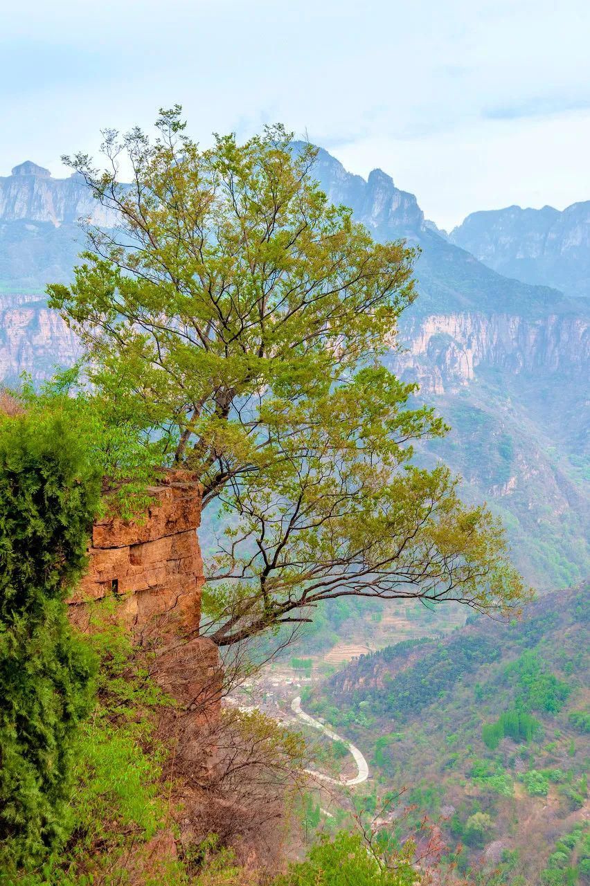 中国|中国最危险的村庄，“第一影视村”——郭亮村