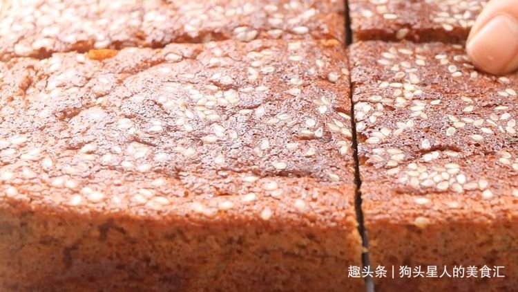入秋后，吃点红枣糕，补气血口感松软香甜，无添加剂，太香了