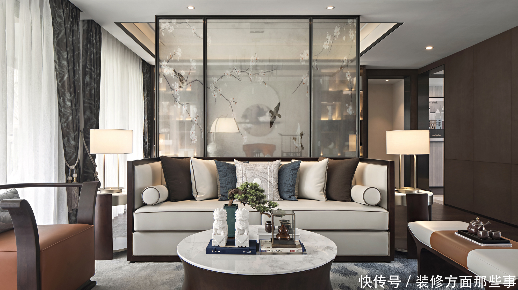 色彩|175平中式三居室一捧枫叶,是餐厅最浓烈的色彩,跳脱却不突兀