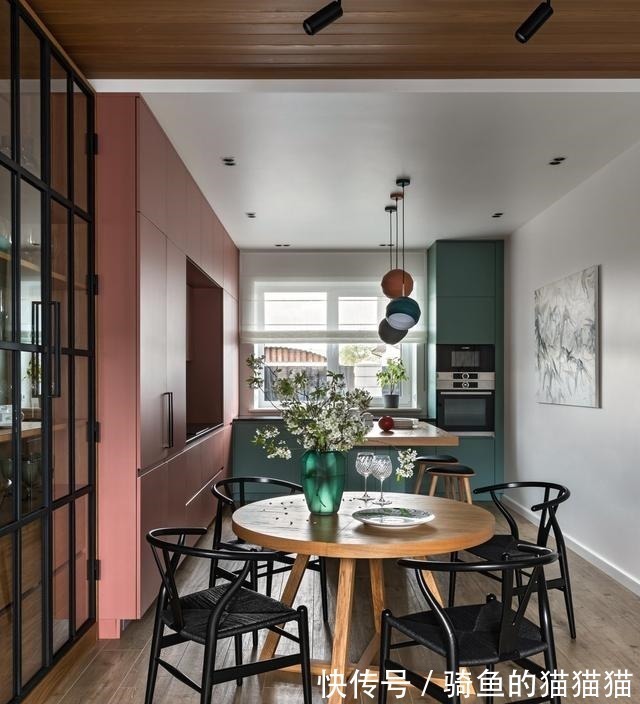 颜色|她家的装修配色超时尚,全屋经典现代风,照着装没错的!