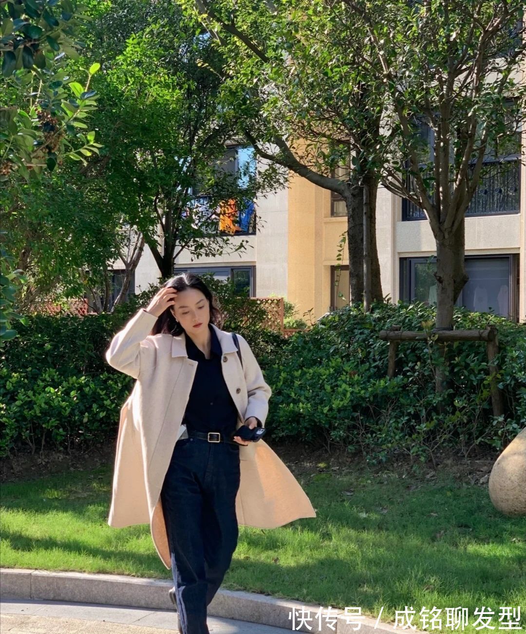 时髦|女人过了五十岁不管穿什么,记住这三种搭配法则,时髦耐看有品味