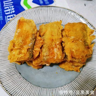酥炸带鱼|#鲜到鲜得，月满中秋，沉鱼落宴#酥炸带鱼