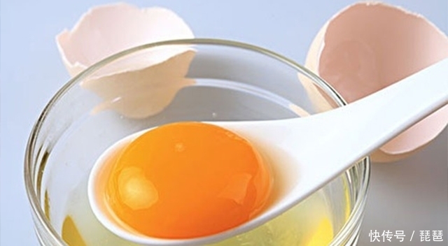 巧用牛奶,让自己皮肤细腻嫩滑又皙白