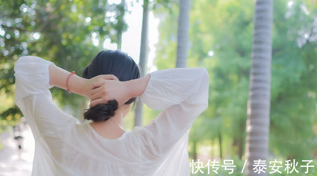 穿搭|40岁女人别穿得像大妈!学她们的减龄穿搭,行至中年的美也很迷人