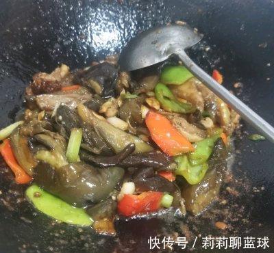 茄子|鲜香麻辣的油焖羊肉茄子,不加水不过油