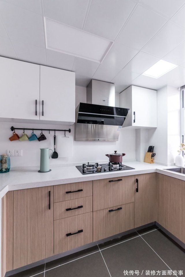 卧室|111平现代风婚房设计,色彩合理,加强储物把空间释放出来