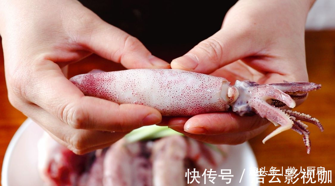 正确做法|红烧肉有人过油有人过水,大厨教您正确做法,肥而不腻香甜弹牙