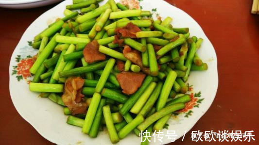 蒜薹|蒜苔和此物一起炒,血管通畅无阻,增强抗病力,还能软化血管