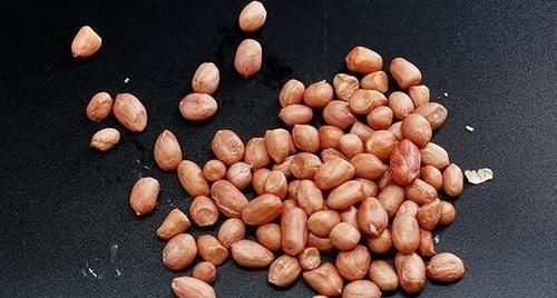 稳定血压|每天吃一把花生，能不能降血压？医生告诉你，花生是升压还是降压