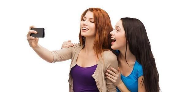 别人|苹果前置拍下来的模样就是别人眼中我的样子吗?真的那么丑吗?