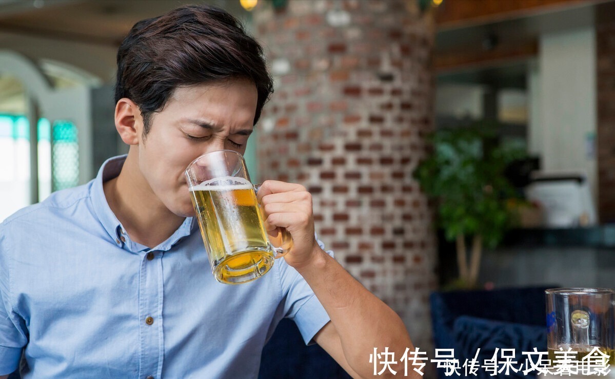 膀胱|喝酒后很快就要小便,与喝酒后许久都不小便,哪种人的肾更健康?