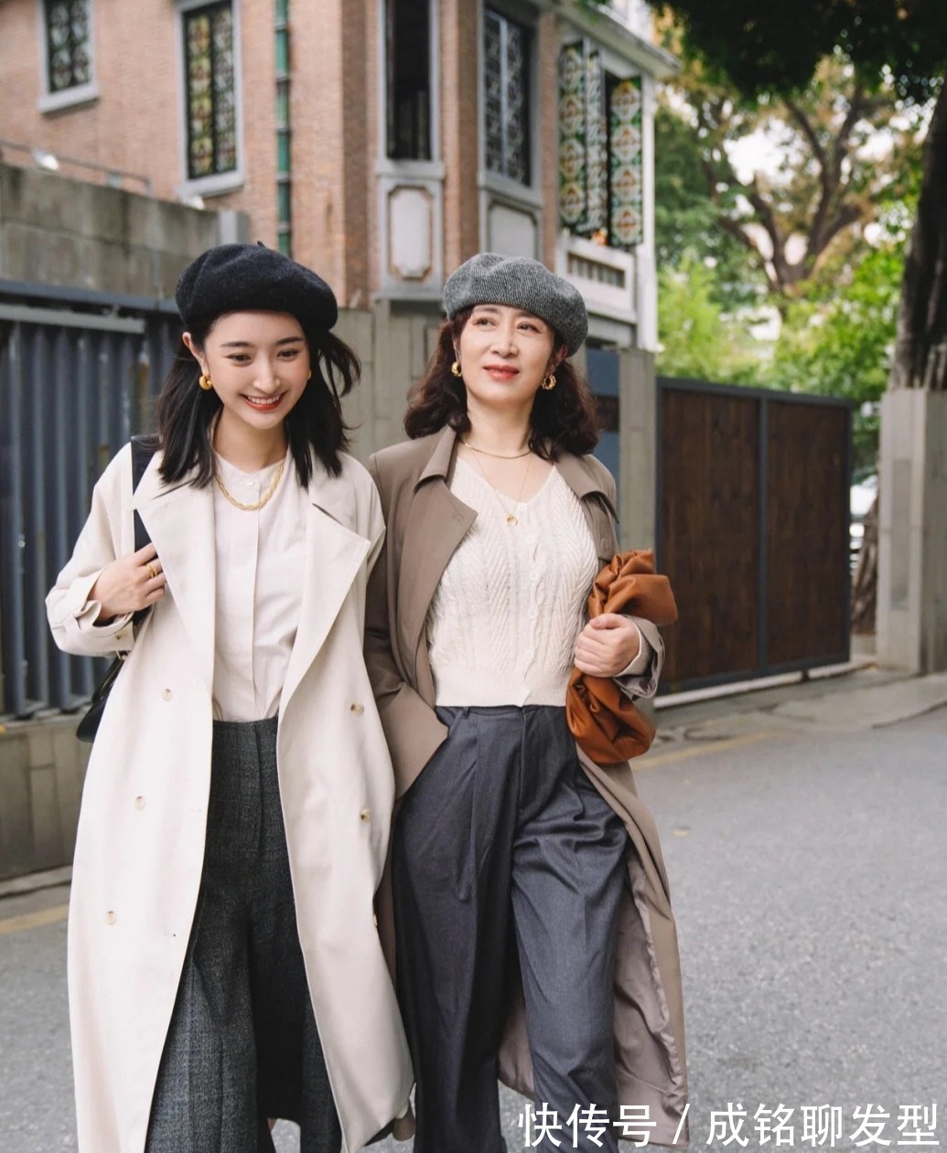 妈妈|五六十岁的女人别总穿黑色！学学这些中年妈妈的穿搭，时尚显年轻