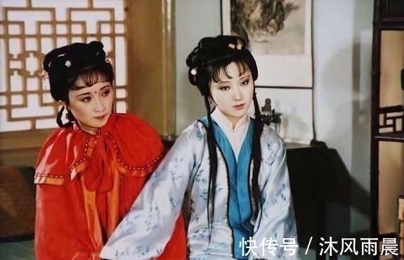 林黛玉!薛宝钗过十五岁生日,史湘云当众取笑林黛玉,其实是别有用心