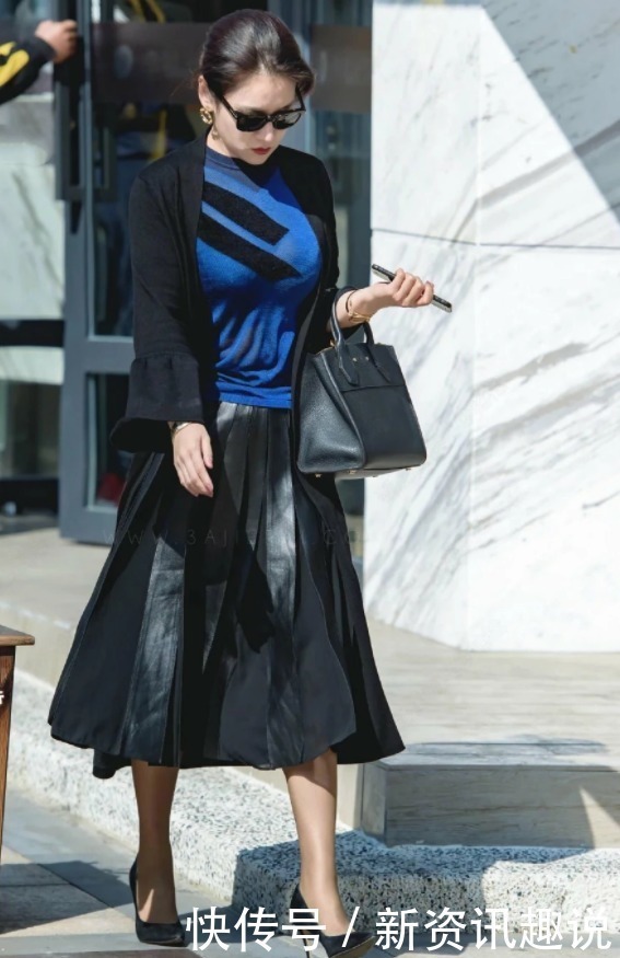 高跟鞋 贵妇为了展现高贵优雅的气质,大热天的穿皮裙子,太拼了吧