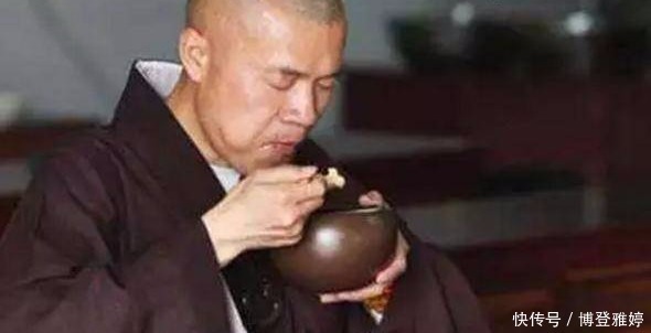 理名|张献忠逼和尚吃肉,和尚吃完后说了1句话,如今成至理名理