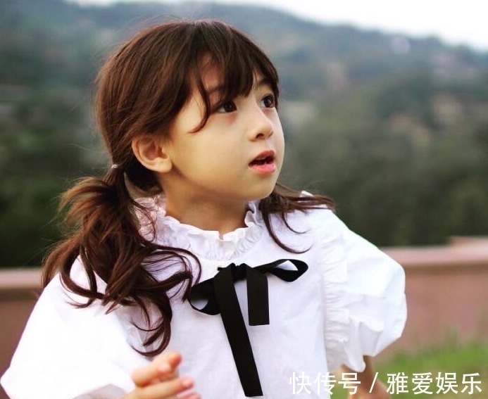 张女子|中国夫妻生出混血儿,差点闹离婚,姥姥一席话,夫妻俩喜笑颜开