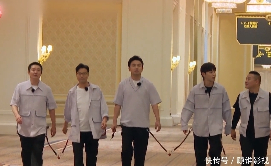 施嘉寧現(xiàn)場(chǎng)吐槽極限男團(tuán)能力差，《極挑》最后一塊遮羞布被扯下！