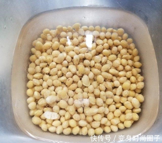 黄豆|鸡腿黄豆苦瓜汤,清热消暑,最适合夏天