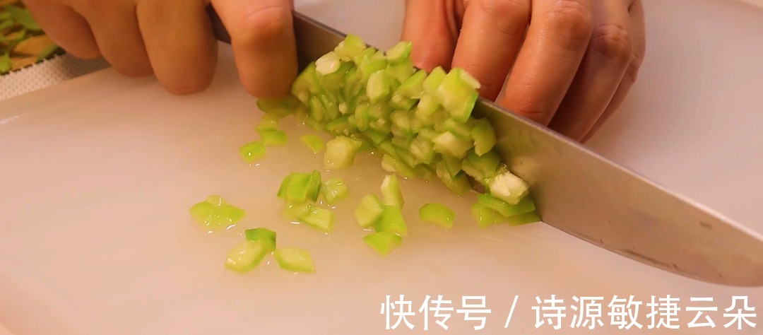 胡萝卜|补钙第一名,是牛奶8倍,出锅宝宝吃光了,个子蹭蹭长,更聪明!