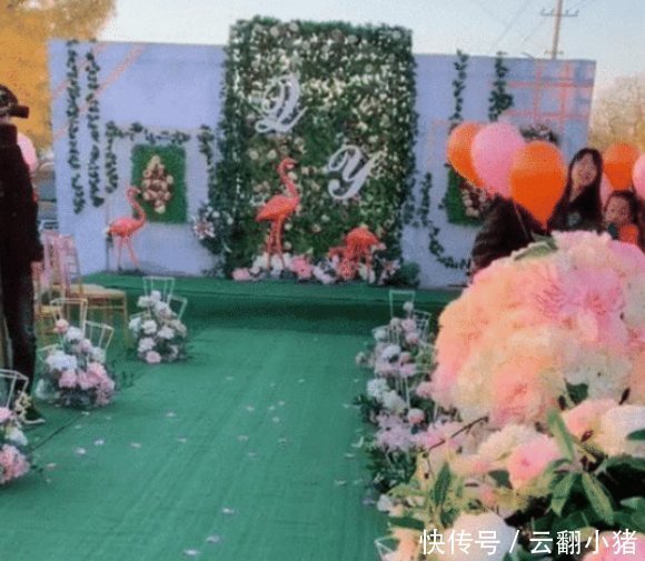 抖音“最洋气新娘”火了,穿“无痕暗纹婚纱”网友羡慕新郎